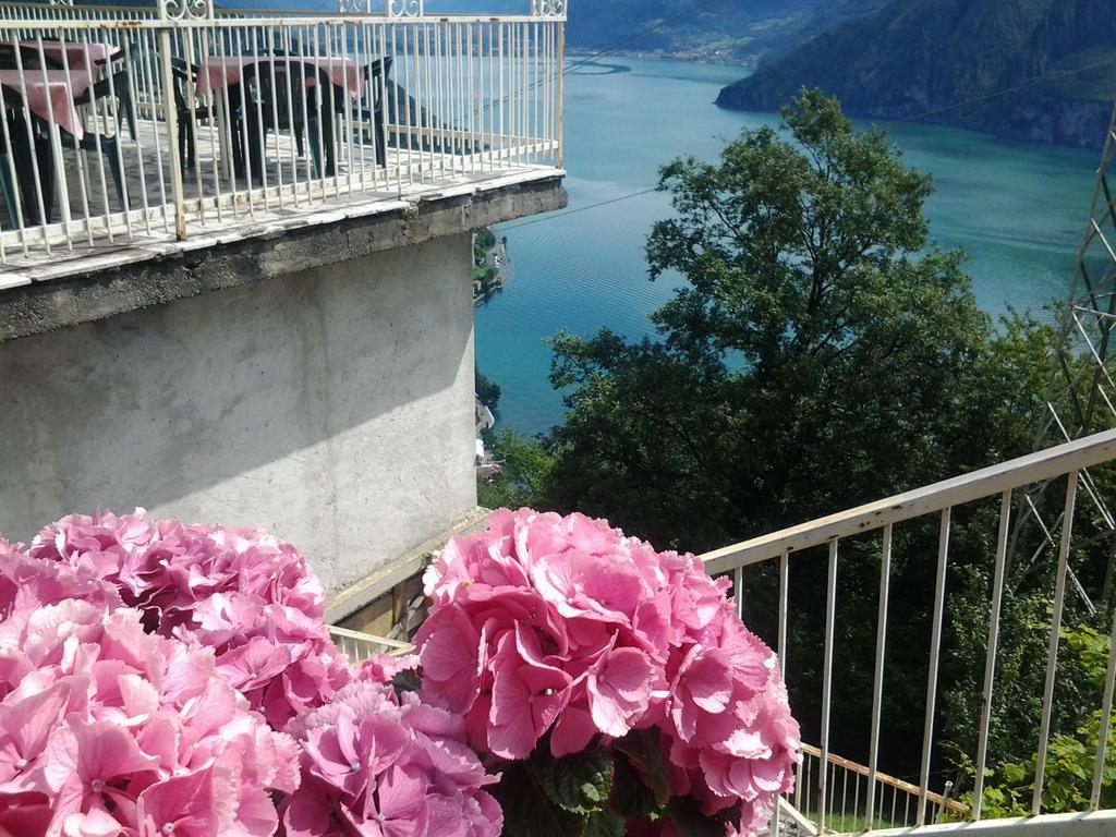 Hotel Poggio D'Oro Riva di Solto Luaran gambar