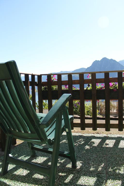 Hotel Poggio D'Oro Riva di Solto Luaran gambar