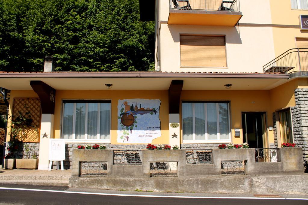 Hotel Poggio D'Oro Riva di Solto Luaran gambar